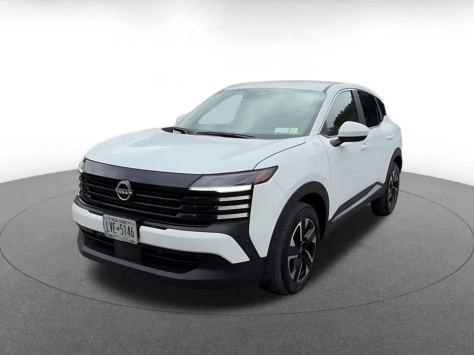 2025 Nissan Kicks - Image 8 of 31