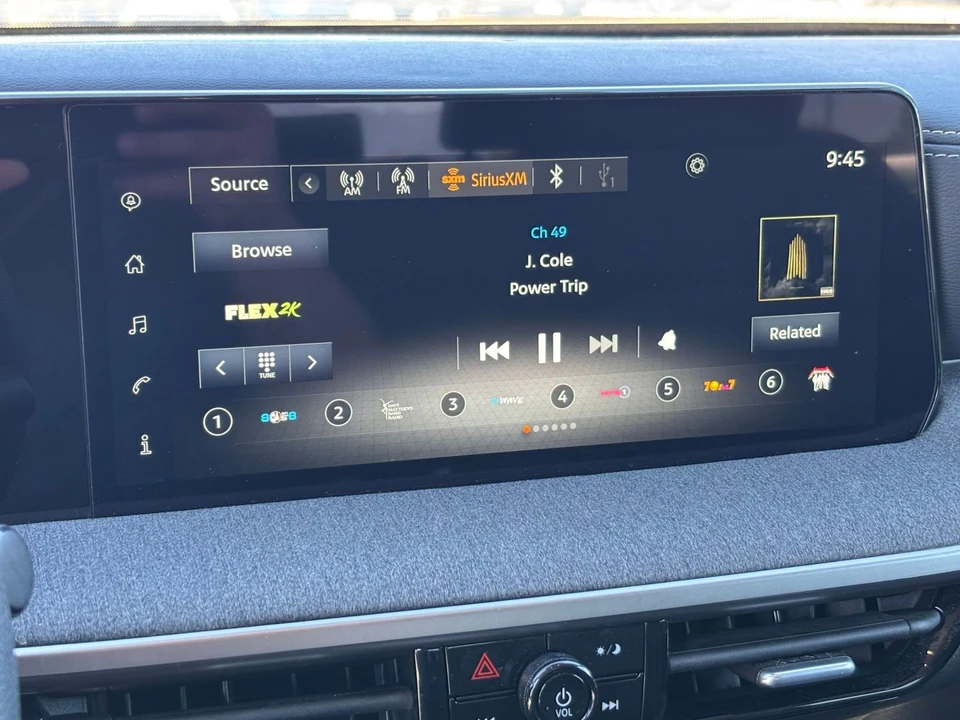 2025 Nissan Kicks - Image 21 of 31