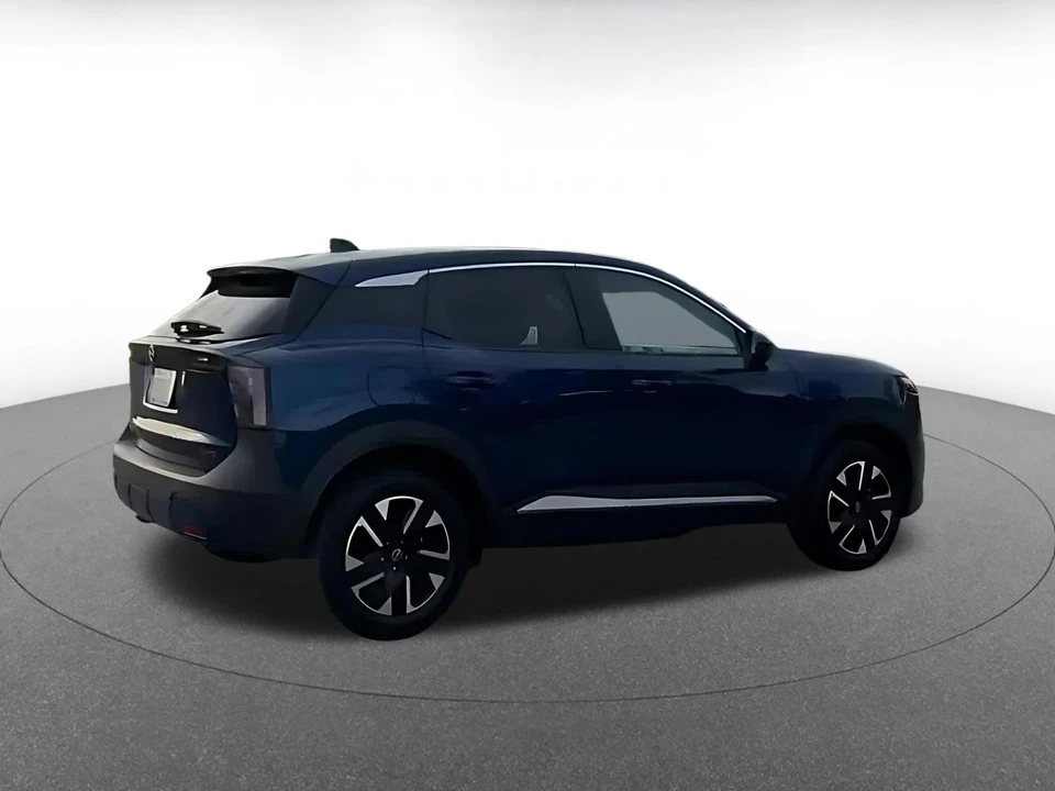 2025 Nissan Kicks - Image 15 of 31