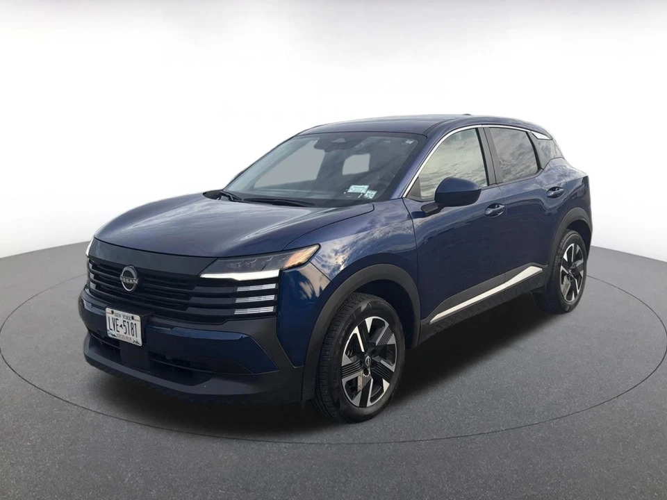 2025 Nissan Kicks - Image 4 of 31