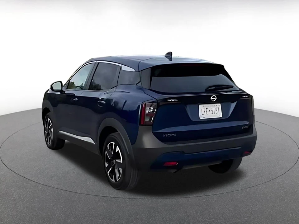 2025 Nissan Kicks - Image 11 of 31