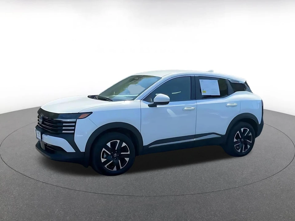 2025 Nissan Kicks - Image 9 of 31