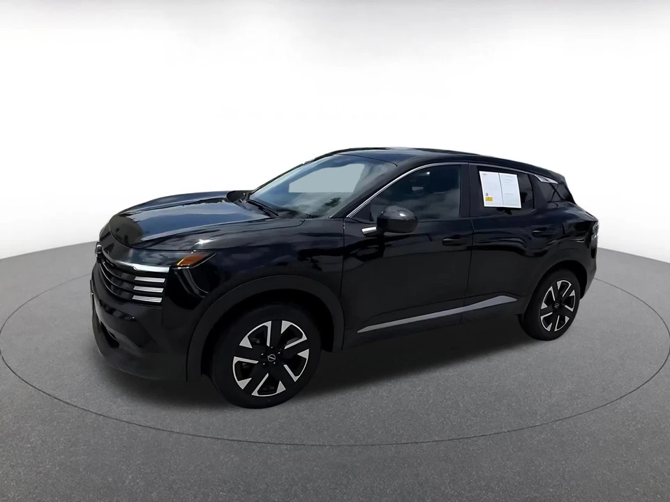 2025 Nissan Kicks - Image 9 of 31