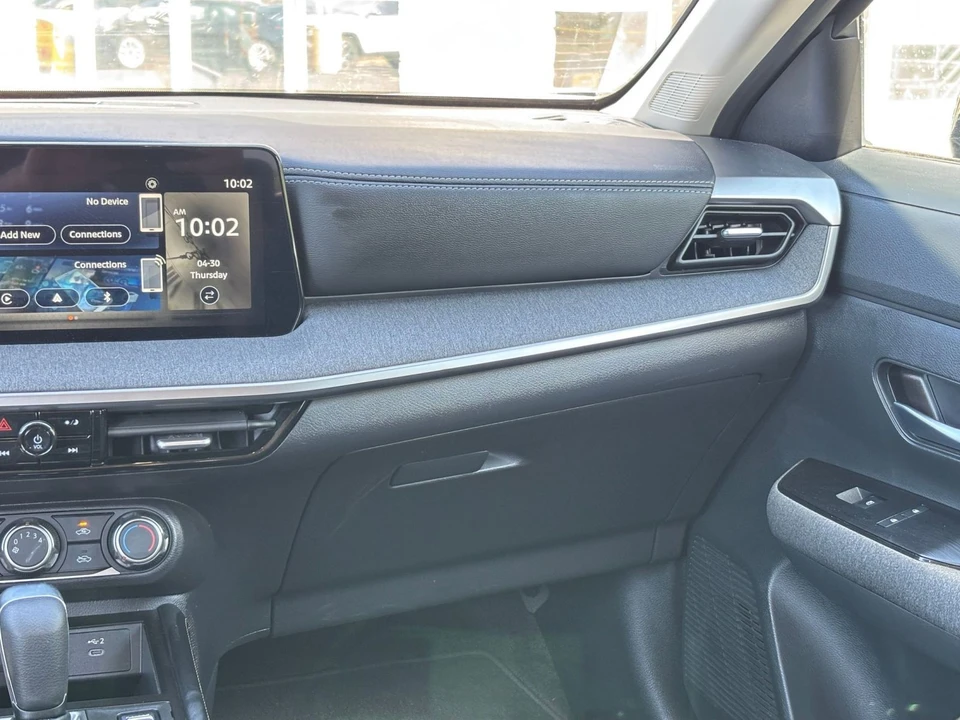 2025 Nissan Kicks - Image 30 of 31