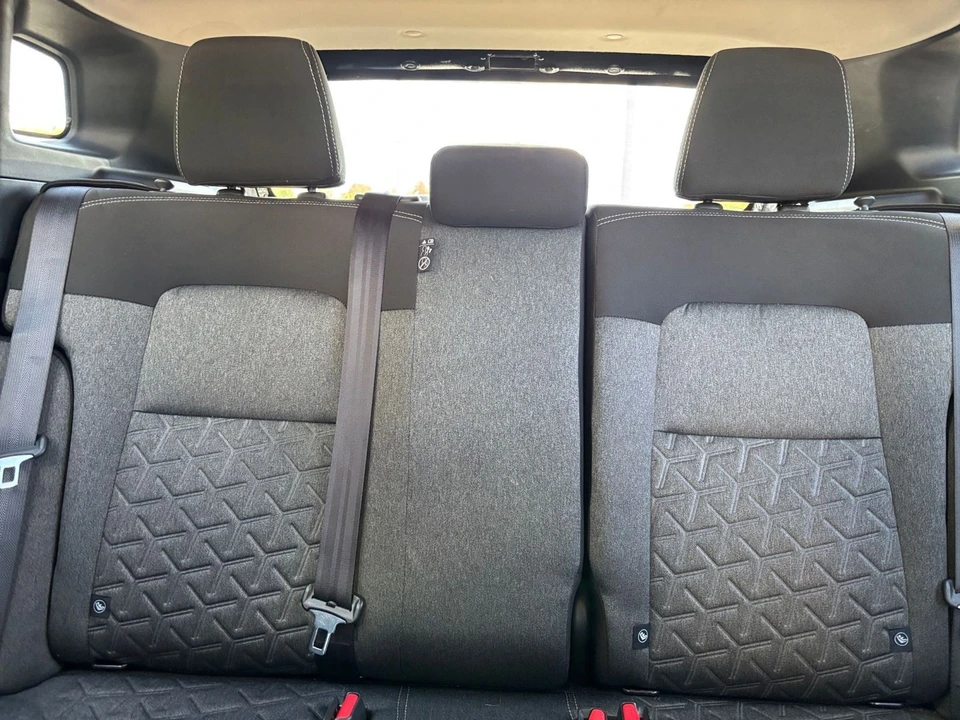 2025 Nissan Kicks - Image 31 of 31