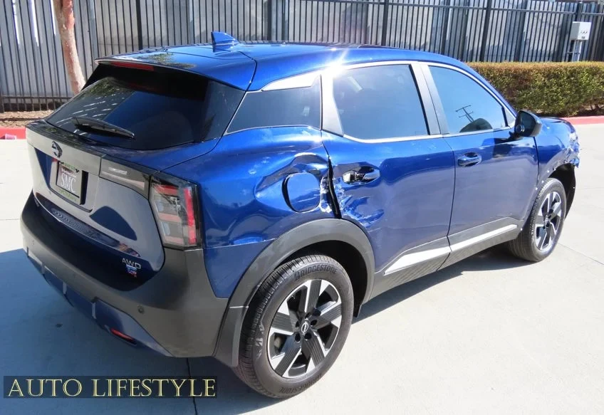 2025 Nissan Kicks - Image 6 of 31