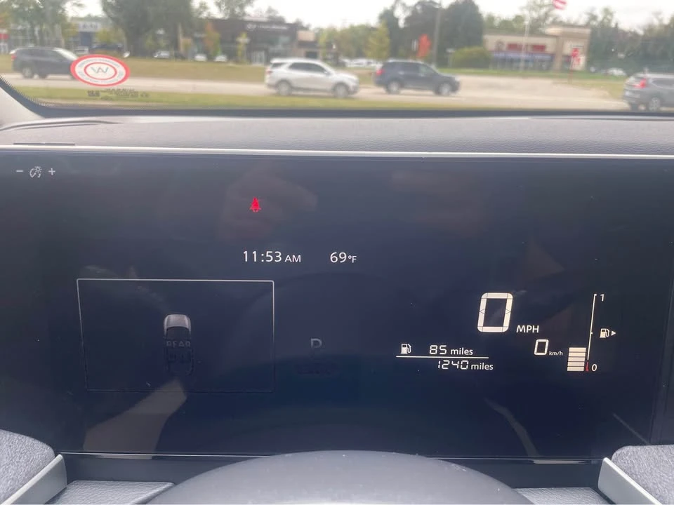 2025 Nissan Kicks - Image 8 of 8
