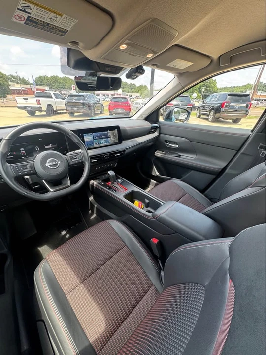 2025 Nissan Kicks - Image 3 of 5