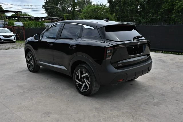 2025 Nissan Kicks - Image 3 of 20