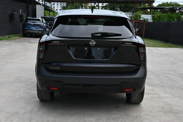 2025 Nissan Kicks - Image 4 of 20