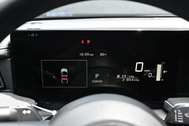 2025 Nissan Kicks - Image 10 of 22
