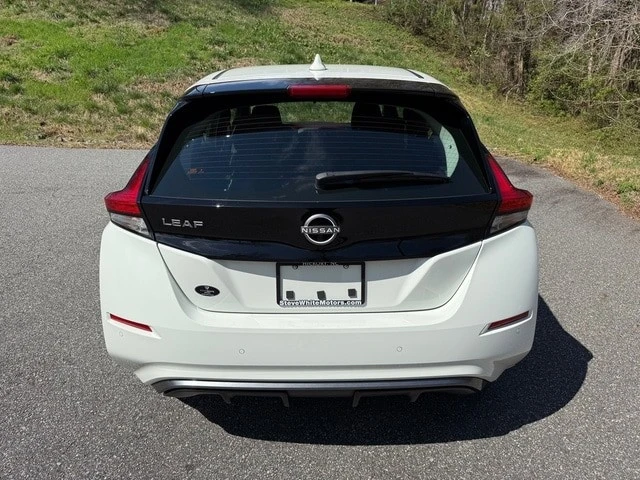 2025 Nissan Leaf - Image 7 of 21