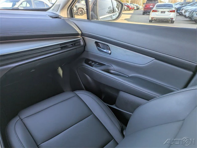 2025 Nissan Murano 4th Gen - Image 18 of 21