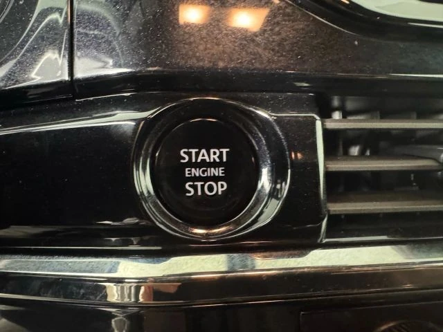 2025 Nissan Pathfinder 5th Gen - Image 17 of 21