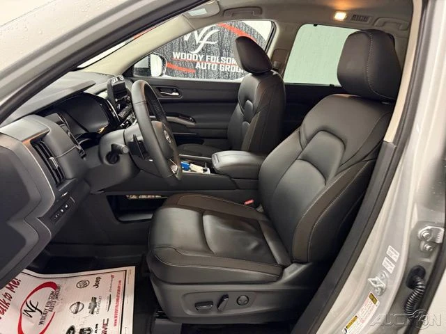 2025 Nissan Pathfinder 5th Gen - Image 12 of 21