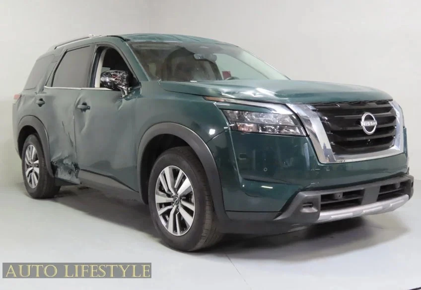 2025 Nissan Pathfinder 5th Gen - Image 4 of 31