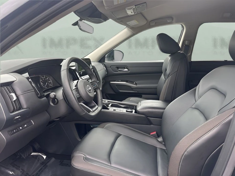 2025 Nissan Pathfinder 5th Gen - Image 9 of 21