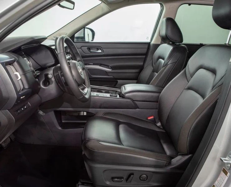 2025 Nissan Pathfinder 5th Gen - Image 6 of 12