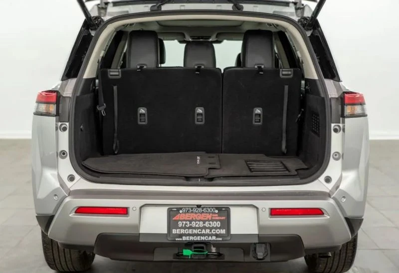 2025 Nissan Pathfinder 5th Gen - Image 12 of 12