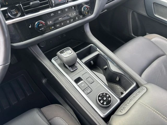 2025 Nissan Pathfinder 5th Gen - Image 20 of 21