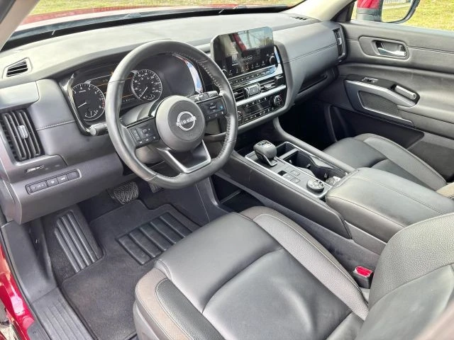 2025 Nissan Pathfinder 5th Gen - Image 9 of 21
