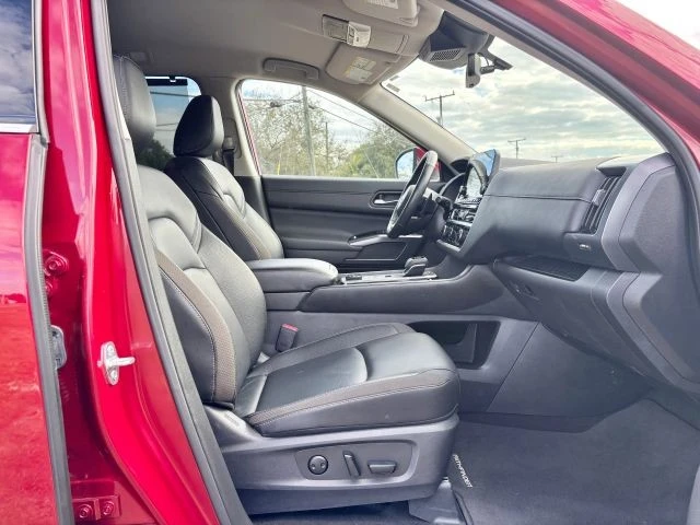 2025 Nissan Pathfinder 5th Gen - Image 10 of 21
