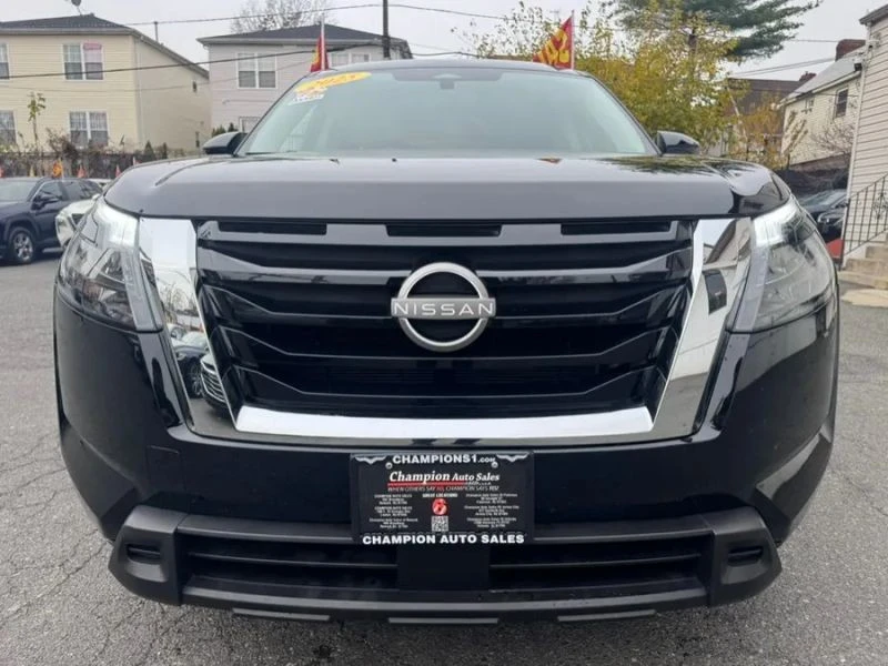 2025 Nissan Pathfinder 5th Gen - Image 5 of 12