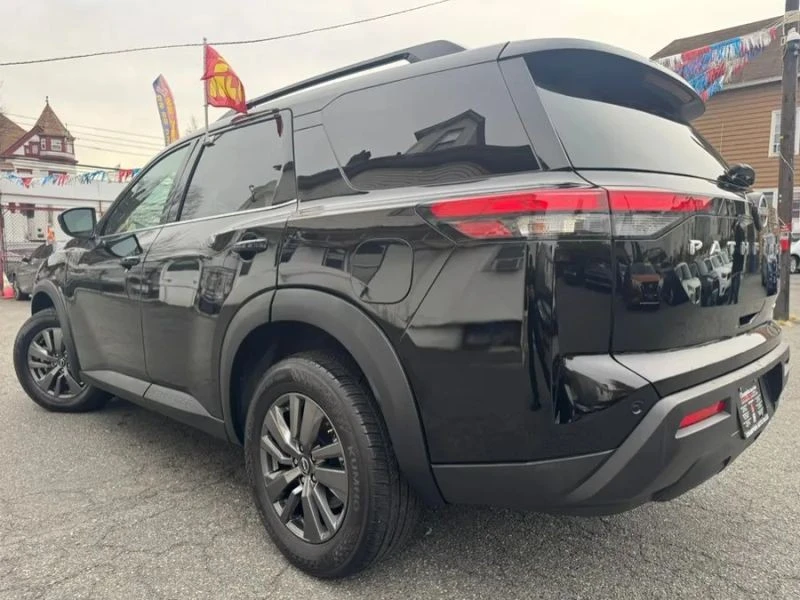 2025 Nissan Pathfinder 5th Gen - Image 3 of 12