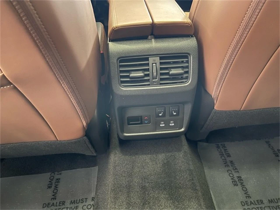 2025 Nissan Rogue - Image 31 of 31