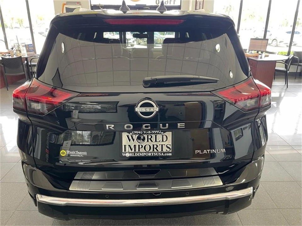 2025 Nissan Rogue - Image 4 of 31
