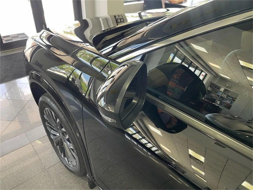 2025 Nissan Rogue - Image 12 of 31