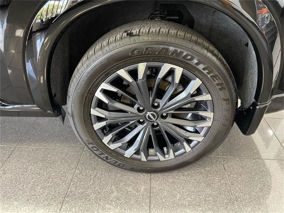 2025 Nissan Rogue - Image 22 of 31