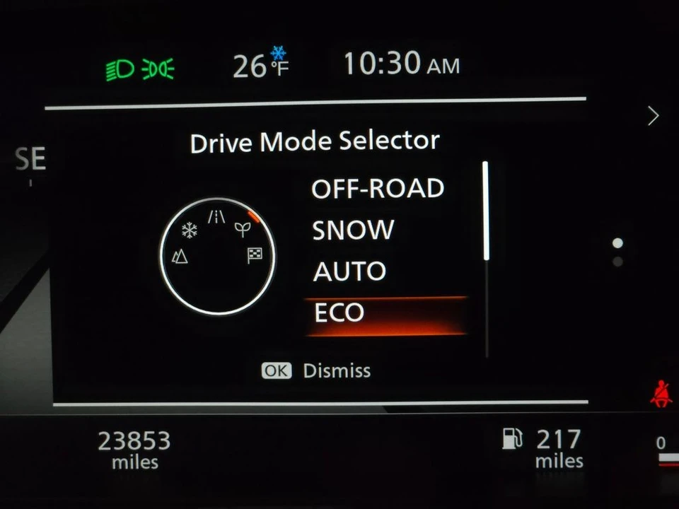 2025 Nissan Rogue - Image 9 of 12