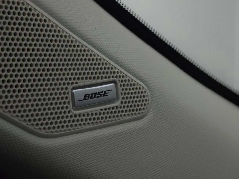 2025 Nissan Rogue - Image 11 of 12