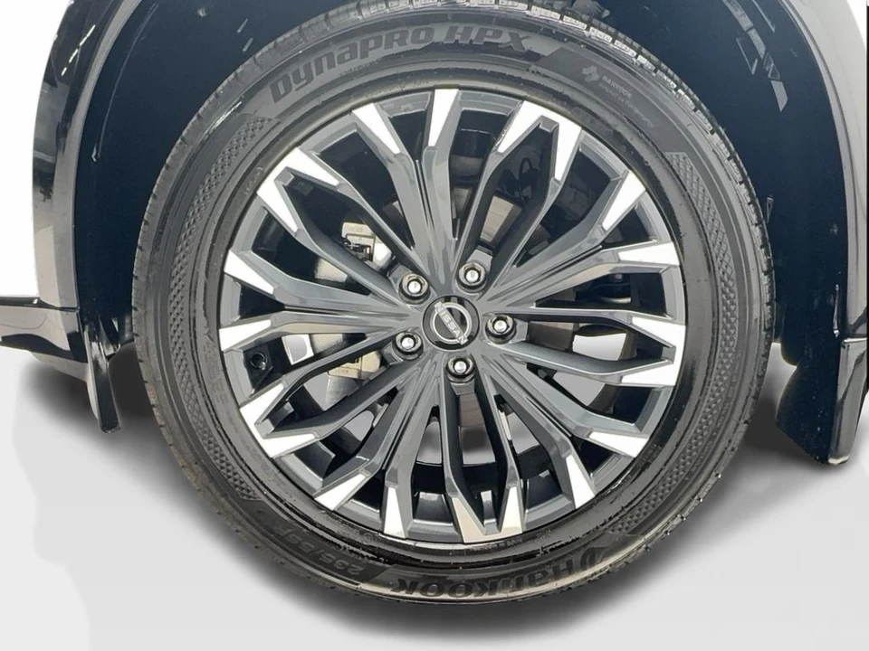 2025 Nissan Rogue - Image 13 of 21