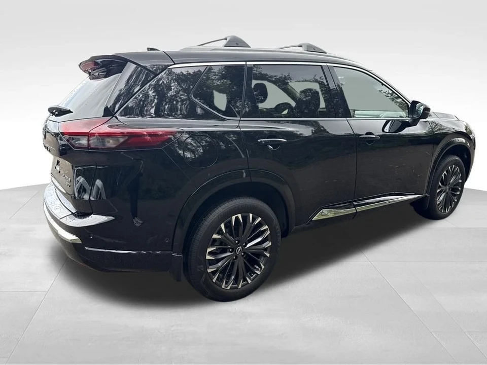2025 Nissan Rogue - Image 5 of 12
