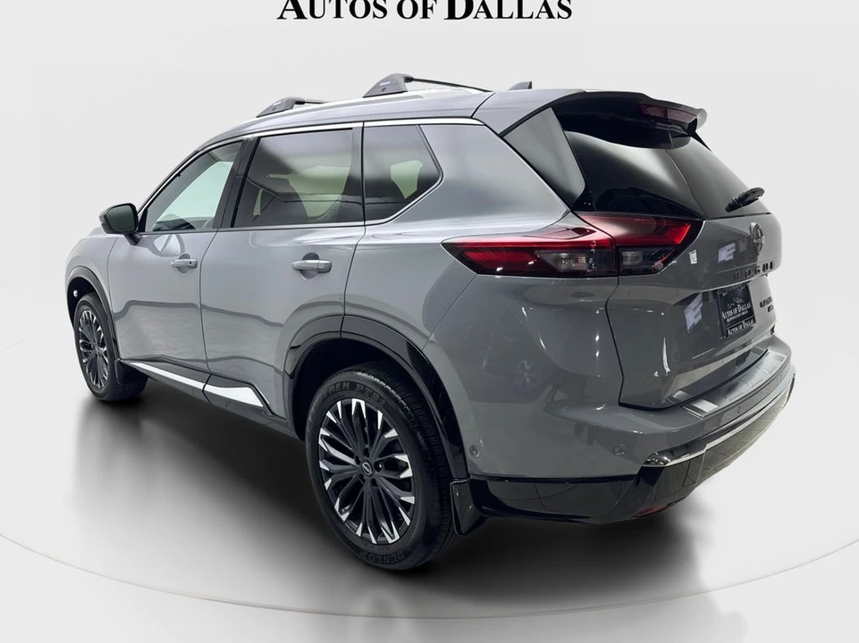 2025 Nissan Rogue - Image 9 of 21
