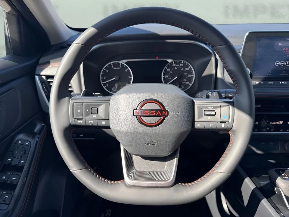 2025 Nissan Rogue - Image 13 of 21