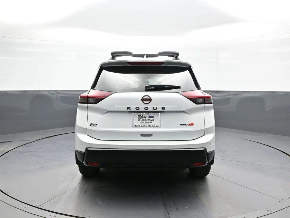 2025 Nissan Rogue - Image 7 of 12