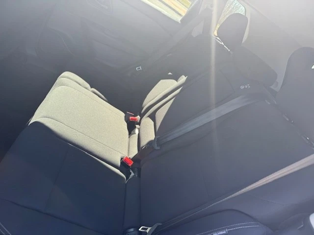 2025 Nissan Rogue - Image 12 of 21
