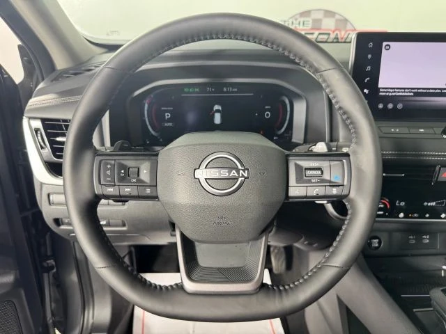 2025 Nissan Rogue - Image 13 of 21
