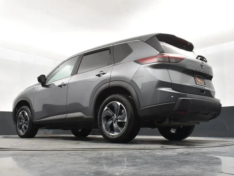 2025 Nissan Rogue - Image 12 of 12