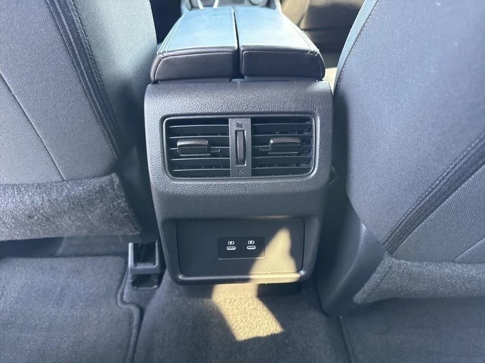 2025 Nissan Rogue - Image 12 of 21