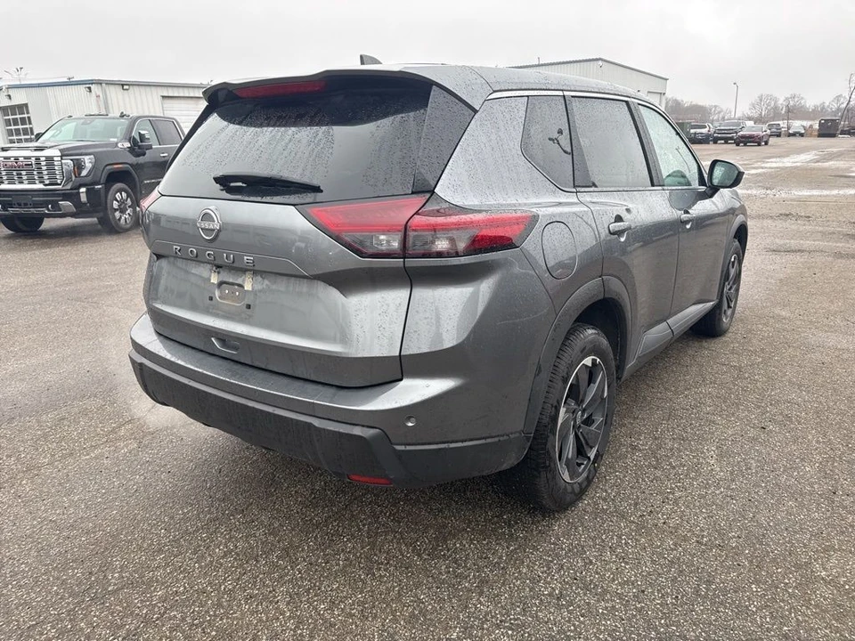 2025 Nissan Rogue - Image 3 of 7