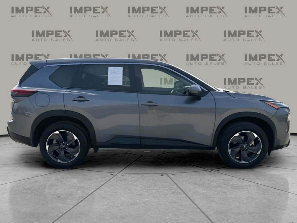 2025 Nissan Rogue - Image 6 of 12