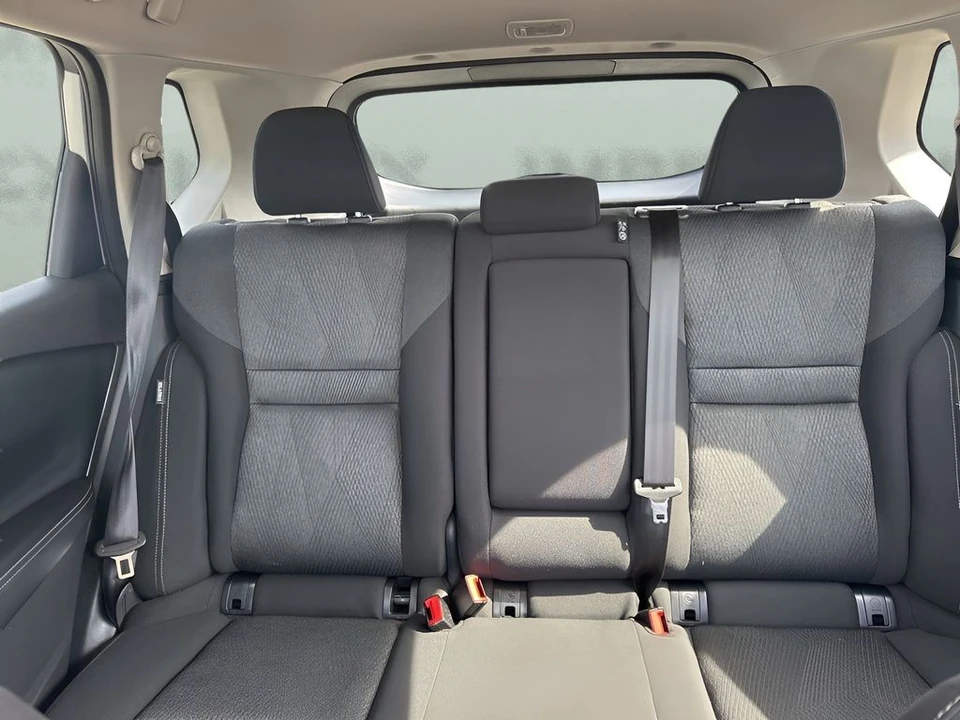 2025 Nissan Rogue - Image 11 of 12