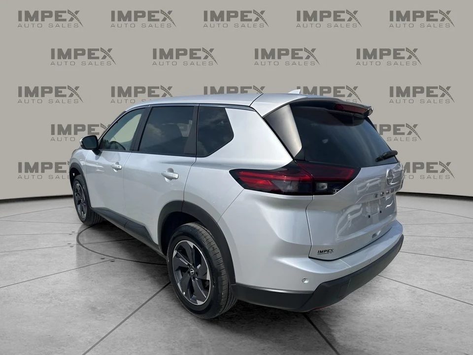 2025 Nissan Rogue - Image 3 of 21