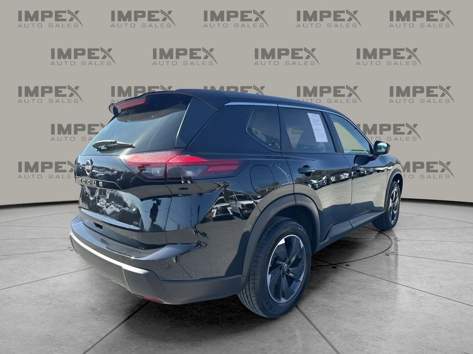2025 Nissan Rogue - Image 5 of 12