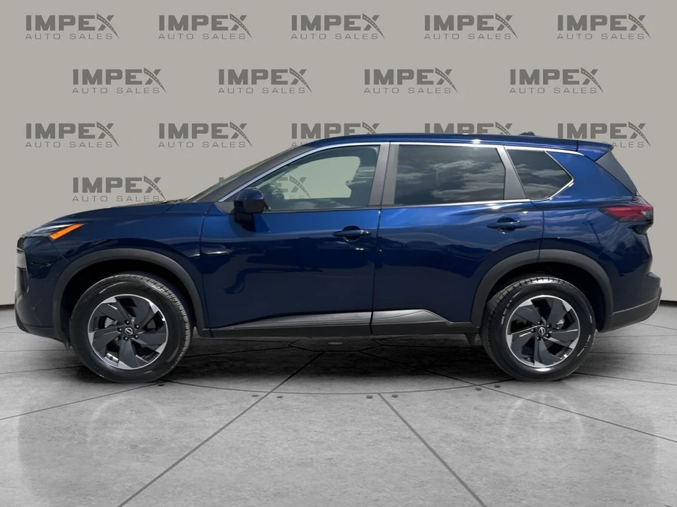 2025 Nissan Rogue - Image 2 of 21