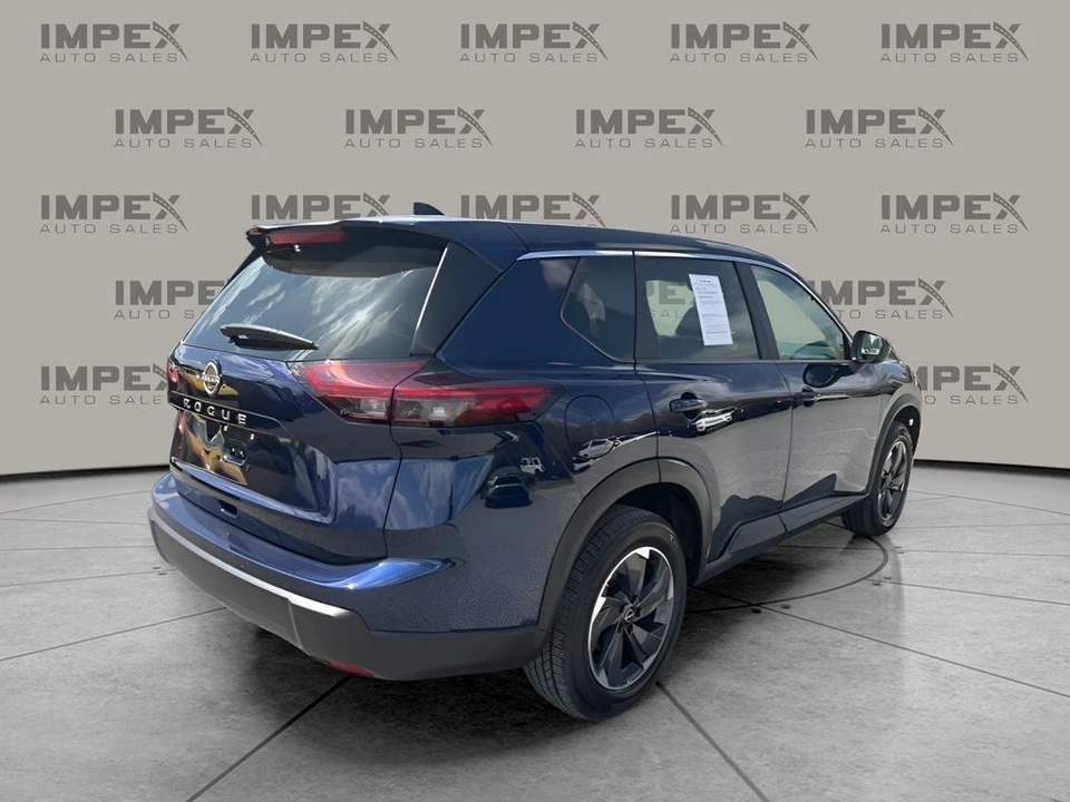 2025 Nissan Rogue - Image 5 of 21
